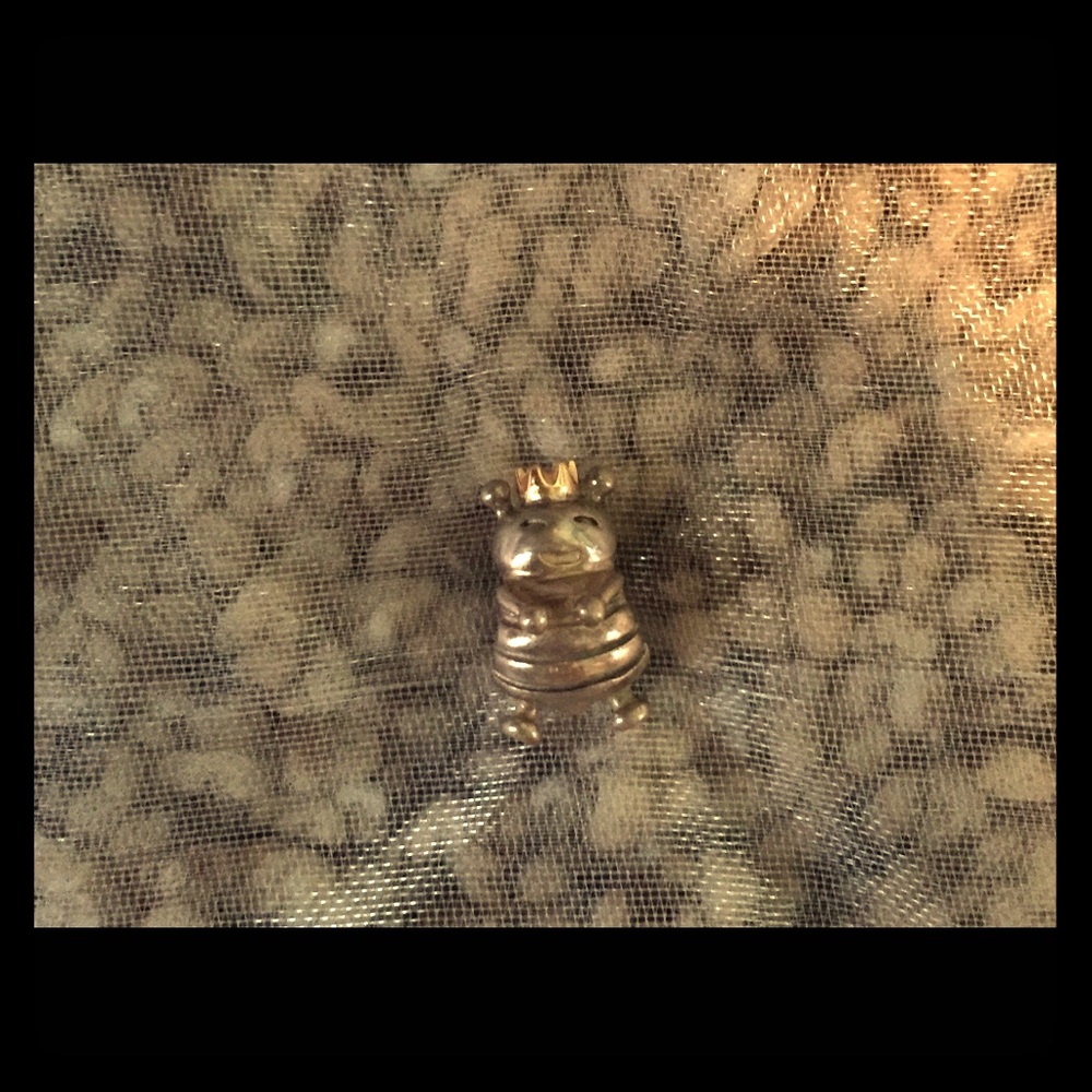 Pandora “Queen Bee” Bead